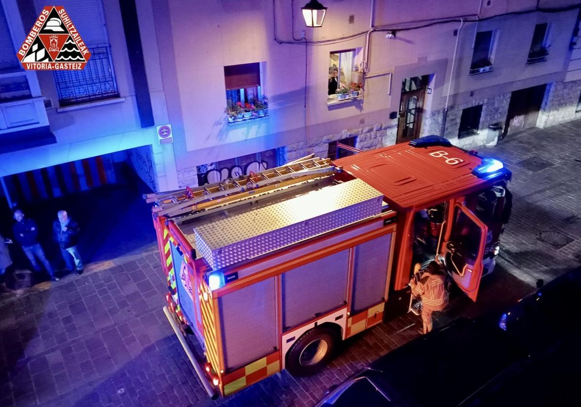 El camión de los bomberos, en la calle Cubo.