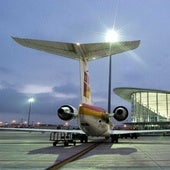 Decenas de vizcaínos atrapados en el aeropuerto de Valencia por la dana