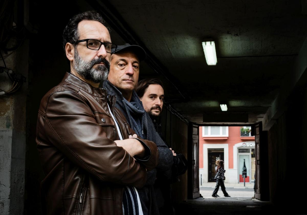 Miguel Garcés, Iñaki Balboa y Adrián Santos, actores que participaron en la serie 'Querer'.