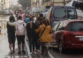 Euskadi enviará dos helicópteros a Valencia para ayudar en las labores de rescate