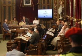 Bilbao guarda un minuto de silencio por las víctimas de la DANA