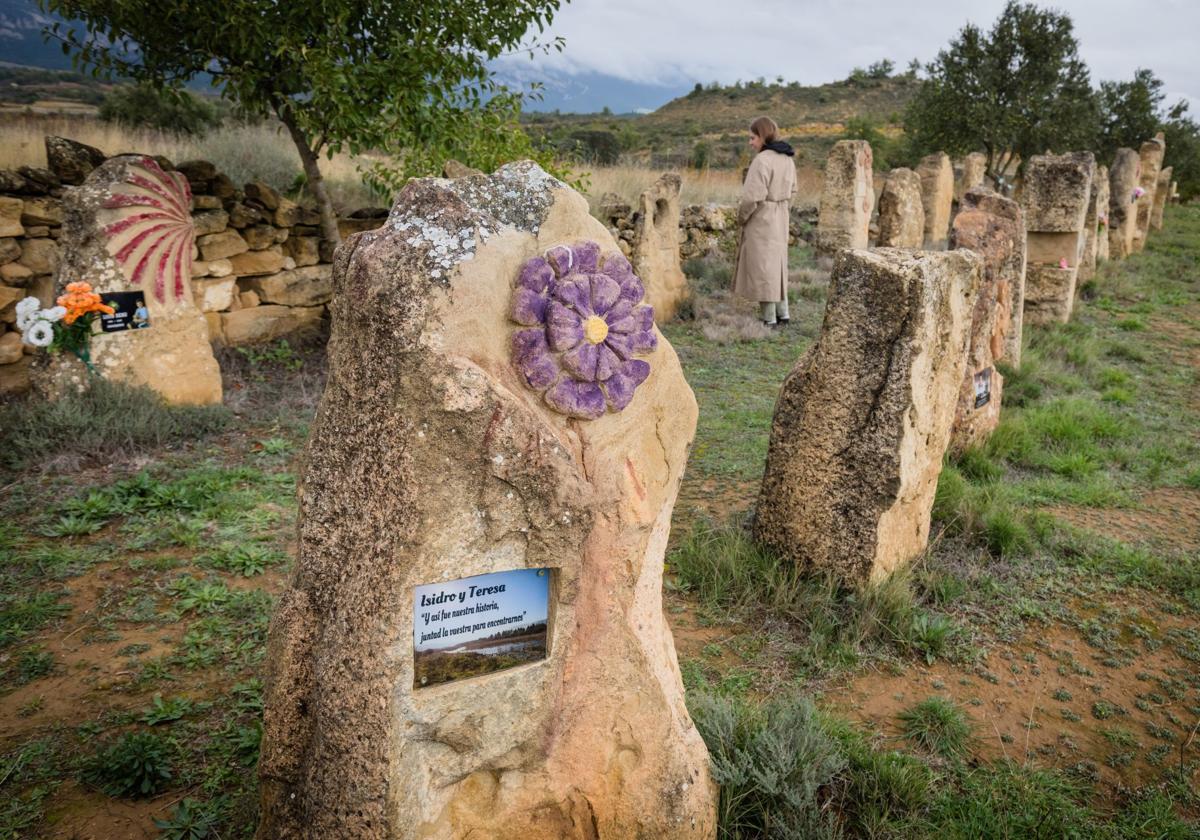 Parcela de Villabuena donde descansan las piedras del cementerio de Joseba Ibáñez.