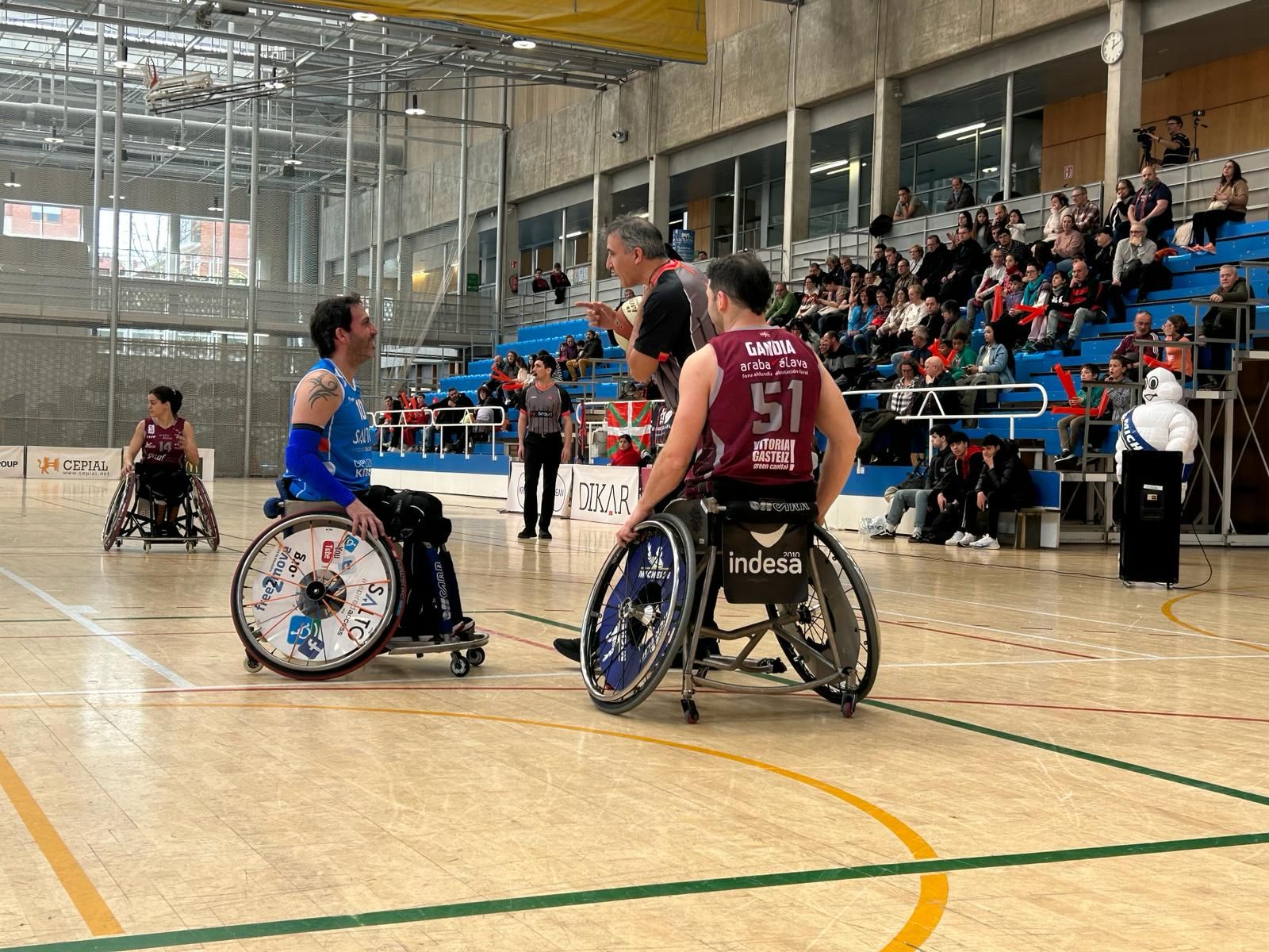 Zuzenak durante un partido disputado en casa la pasada temporada.