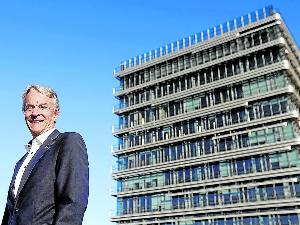 Roland Bleinroth, CEO del centro de convenciones Messe Stuttgart (Alemania), ante el BEC de Barakaldo.