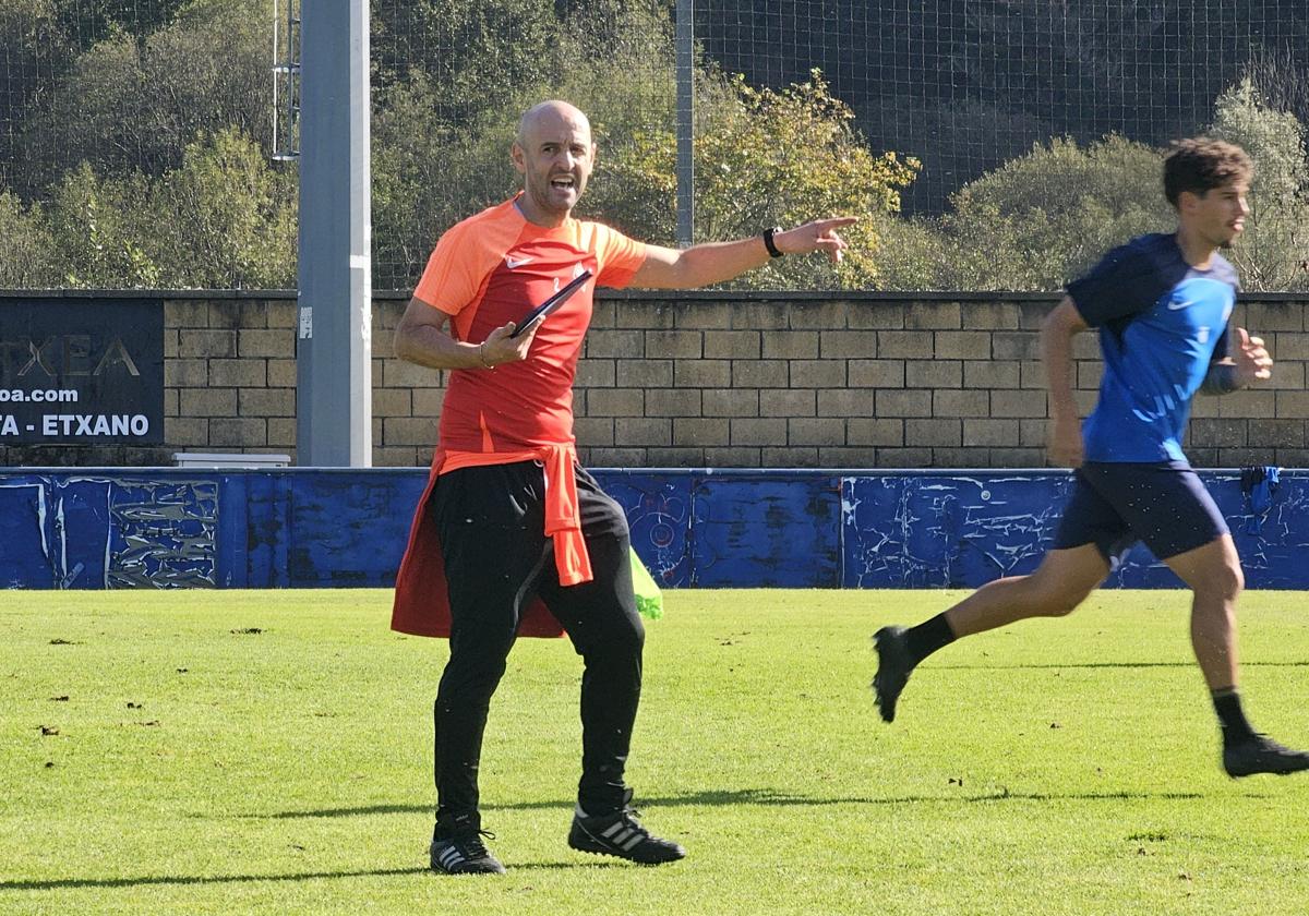 Moreno, durante el entrenamiento de este viernes en Urritxe.