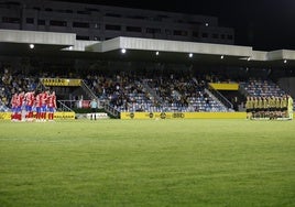 Barakaldo y Tarazona guardaron un emotivo minuto de silencio en Lasesarre.