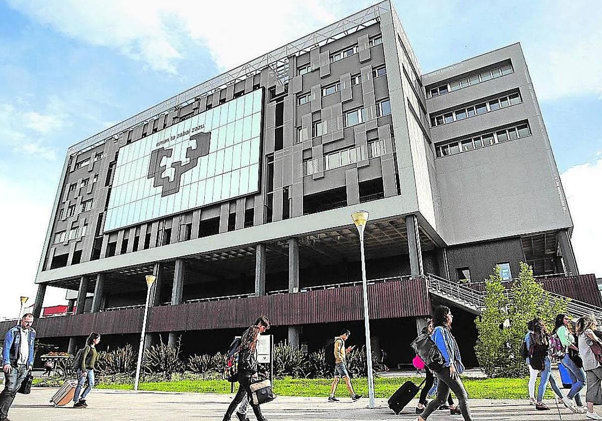 El Gobierno vasco apuesta por el «conocimiento» y destina 401 millones a la UPV, 16 más que el año pasado