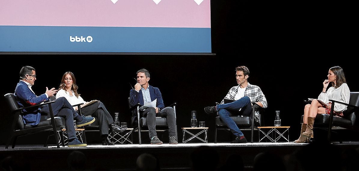 Ibon Galarraga, Adela Úcar, Joseba Iriondo, Jon Kortajarena y Aitana Ávila.