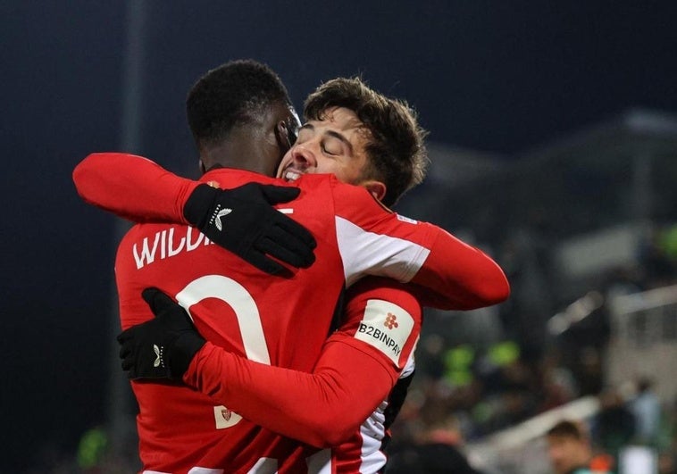 Serrano celebra el gol ante el Ludogorets.