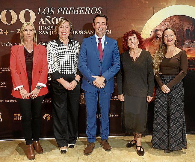 Loli Torres, María José Blanco, Mikel Torres, Karmele Tubilla e Ixone Andreu. 