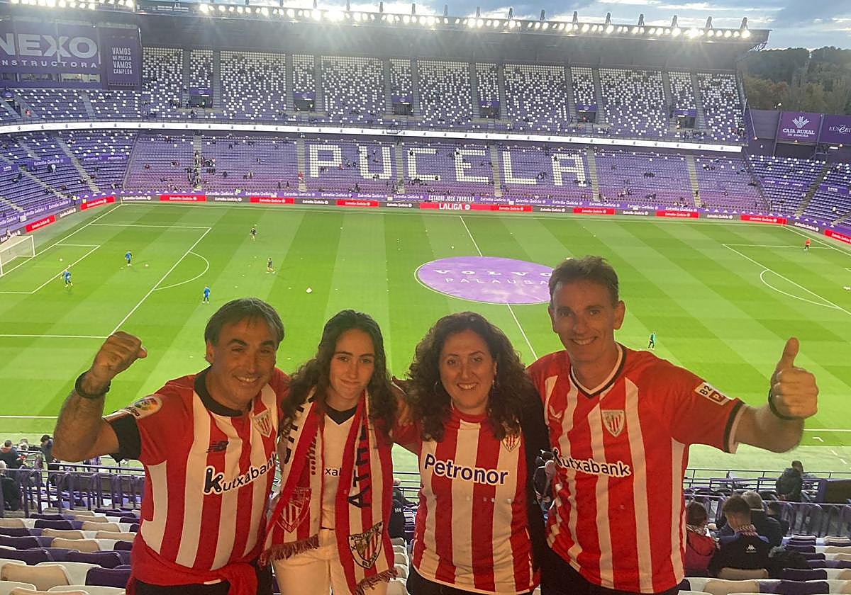 Gorka Vivanco, primero por la izquierda, y sus acompañantes en Zorrilla.