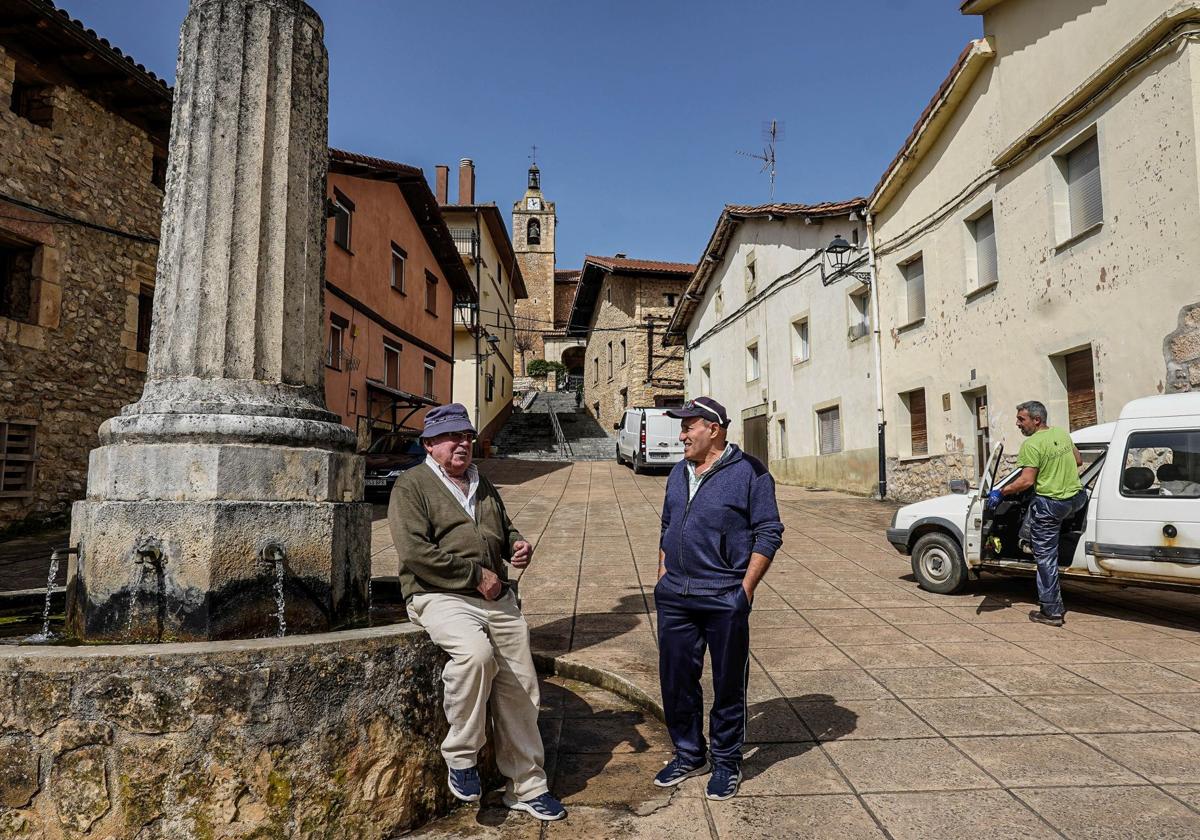 Lagrán reconoce a las siete víctimas del franquismo en el pueblo