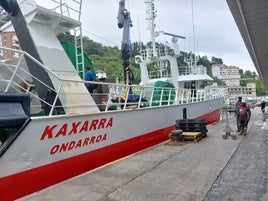 El pesquero de altura 'Kaxarra' de Ondarroa es uno de los afectados por la veda.