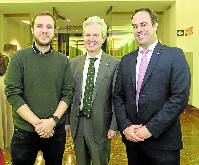 Álvaro Pérez, Iñaki Zubizarreta y Asier Alustiza.