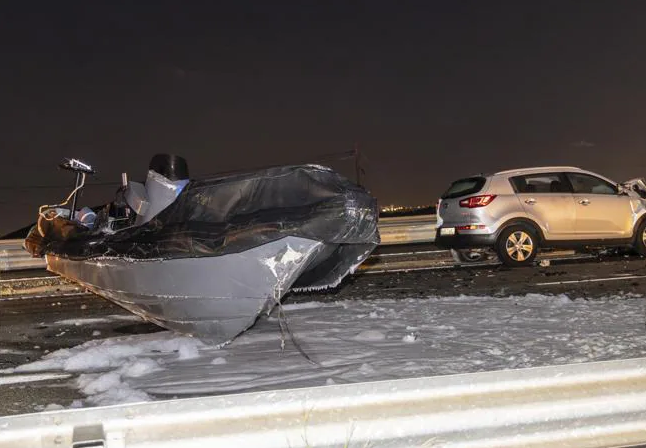 La lancha que provocó el accidente.