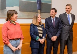 La delegación de EH Bildu se reunió el pasado martes con el consejero de Hacienda, Nöel d'Anjou.