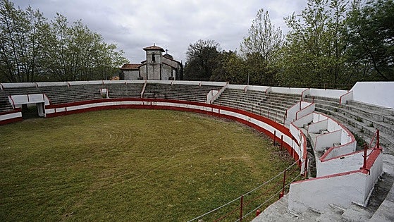 Carranza vuelve a preguntar a los vecinos si prohíbe los toros en fiestas
