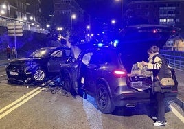 Estado en el que quedaron los dos coches accidentados.