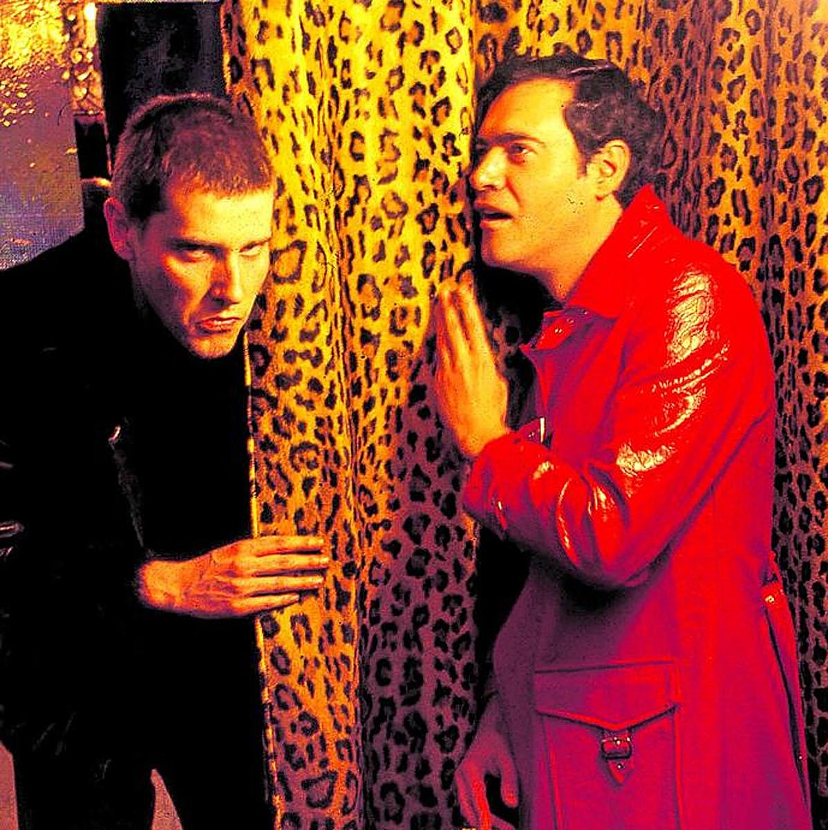 Con glamur. Anitua y Zamarripa, en una de las fotografías que aparecen en el libreto.