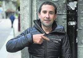 «Soy muy diésel. Muchas veces sufro más en el comienzo del puerto que en la parte de arriba», dice el ciclista del Euskaltel Mikel Bizkarra.