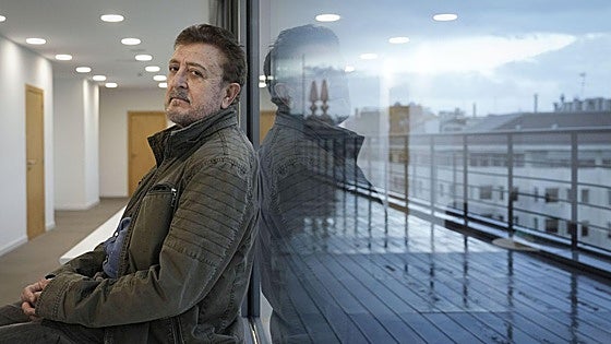 Manolo García: «Nos han cambiado las cosas sencillas de la vida por baratijas»