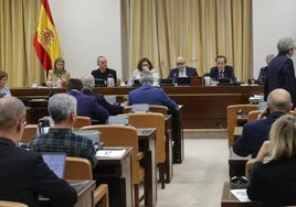 Imagen de la reunión de la Comisión de Hacienda.