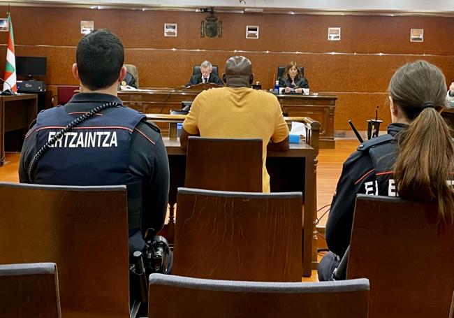 Un momento del juicio desarrollado ayer en la Audiencia Provincial de Álava.