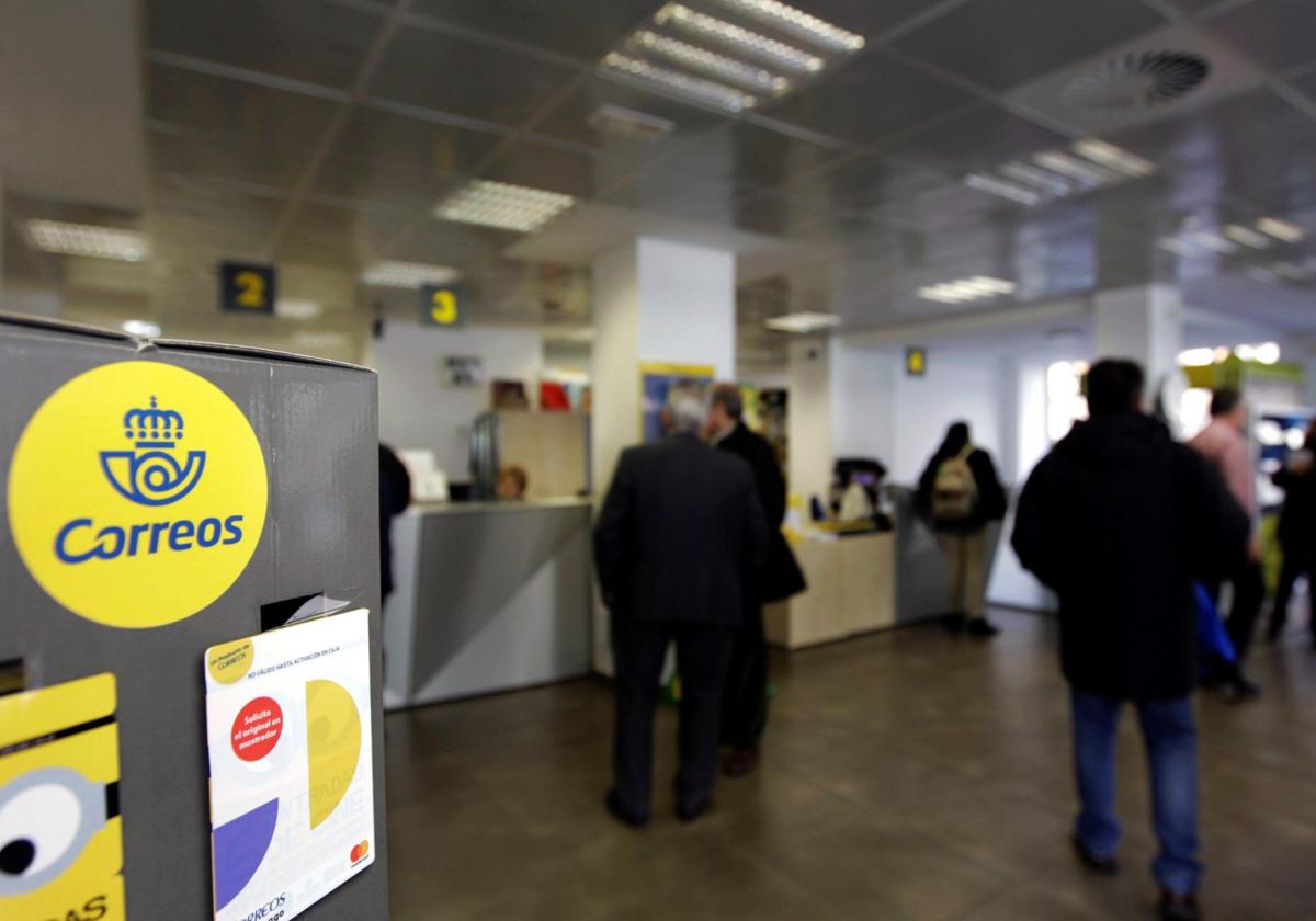 El jefe de Correos que sacó de la caja 4.800 euros