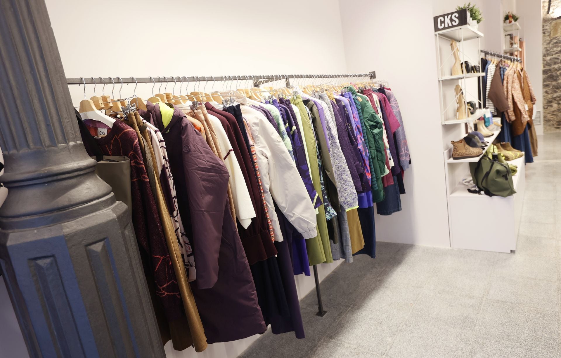 La tienda Mongolia abre en el centro de Bilbao y sorprende con moda japonesa