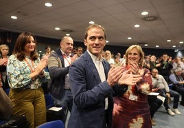 Iñigo Ansola junto a Itxaso Atutxa al ser elegido presidente del BBB, este sábado en Sabin Etxea.