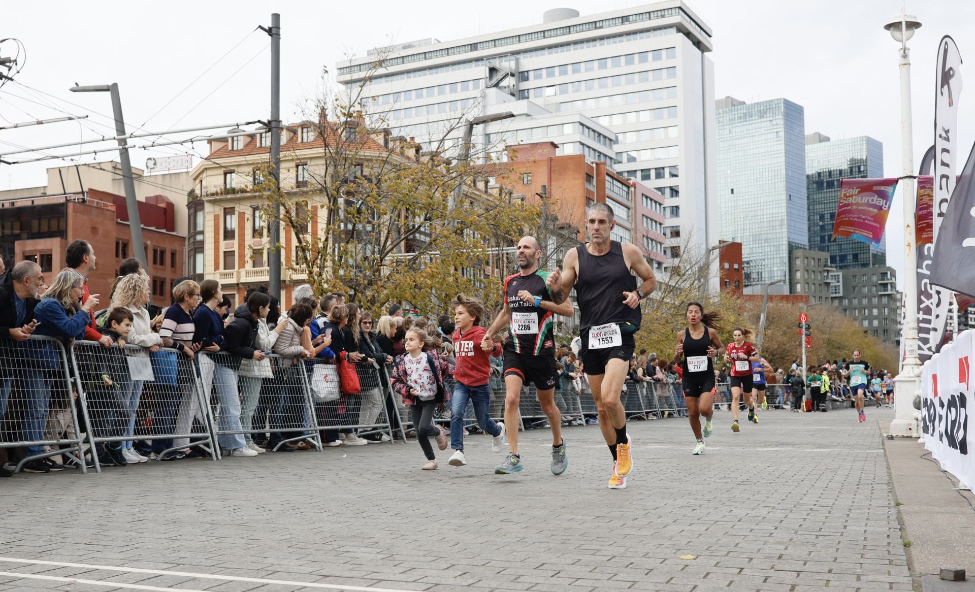 La fiesta del atletismo recorre la Margen Izquierda