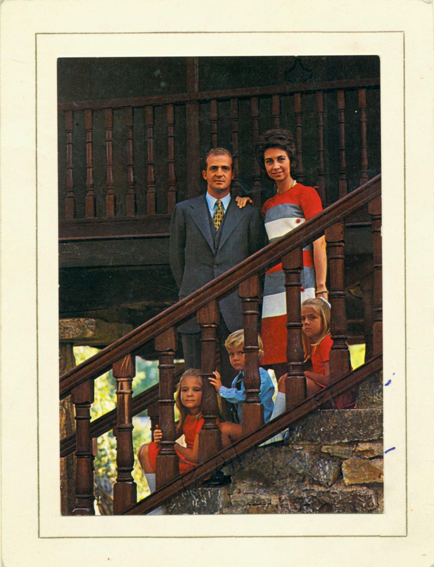 Abrimos el álbum de fotos de la exclusiva tienda Veritas de Bilbao: de la alta burguesía a la Familia Real