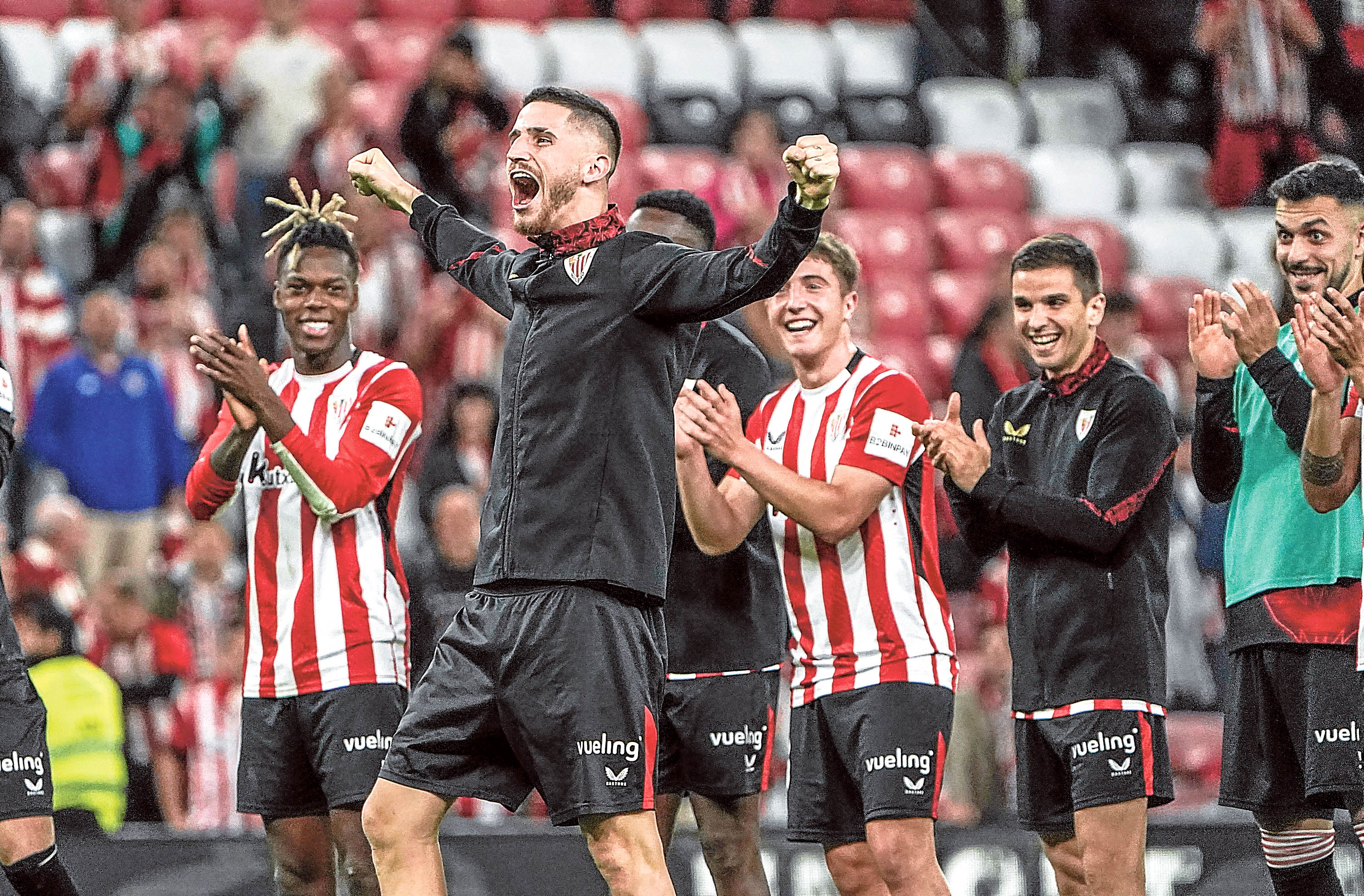 El reconocimiento de la afición del Athletic al héroe del derbi: «¡Oihan, Oihan, Oihan!»