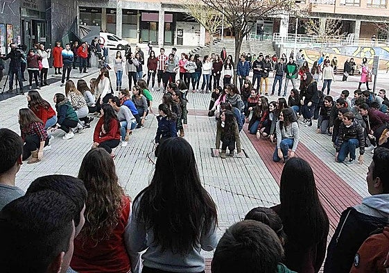 'Flashmob' celebrado en Galdakao hace años en el Día del Euskera