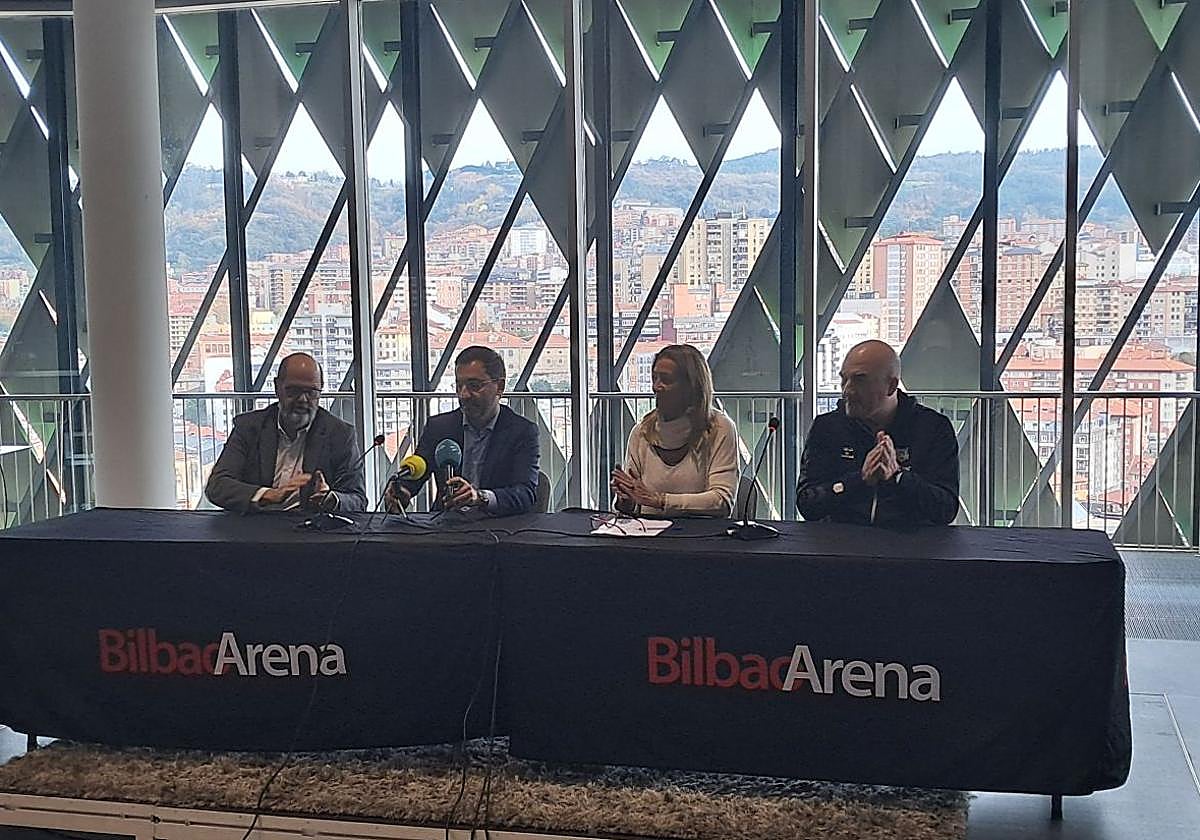 Presentación del acuerdo de patrocinio entre el Surne y NISSAN celebrado este martes en Miribilla.