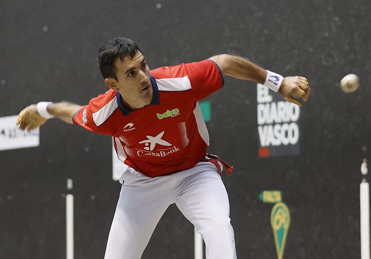 Urrutikoetxea, durante un partido este año.