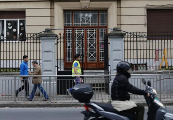 Profesores de un colegio concertado de Bilbao denuncian nueve meses de impagos