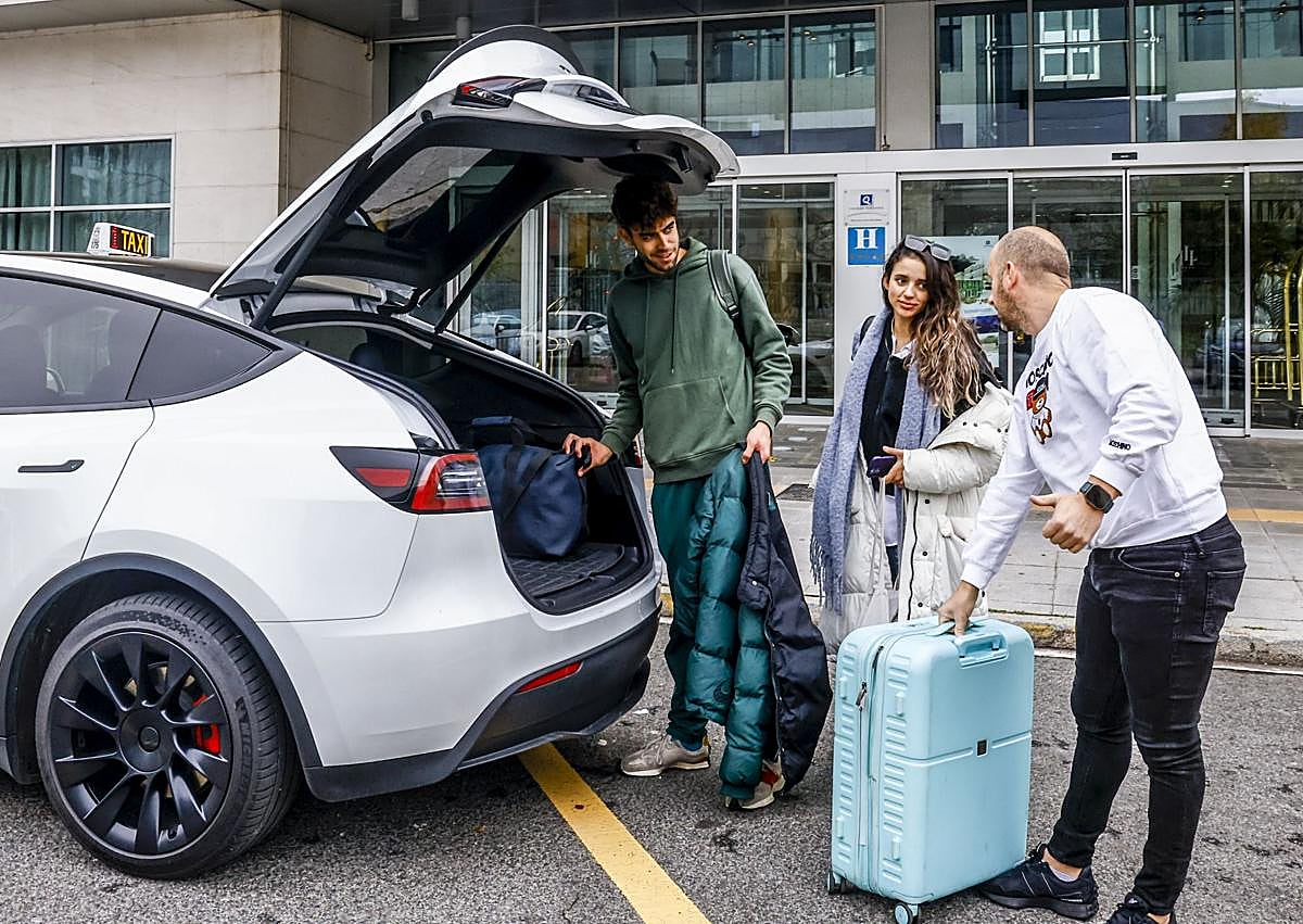 Imagen secundaria 1 - Ardoaraba llena los hoteles de Vitoria