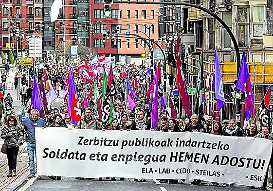 Manifestación de empleados públicos durante la jornada de huelga del sector del 12 de marzo de este año.