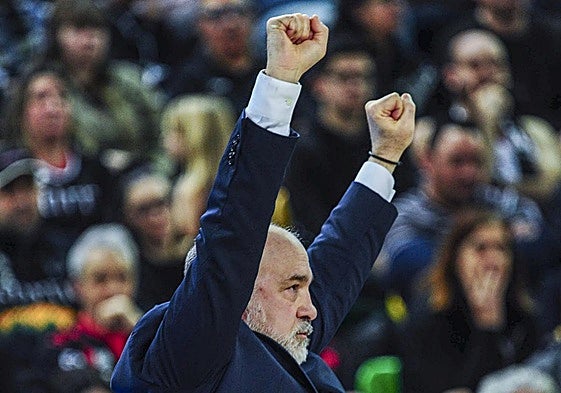 Pablo Laso, durante el derbi que ha enfrentado este domingo al Baskonia con el Bilbao Basket.