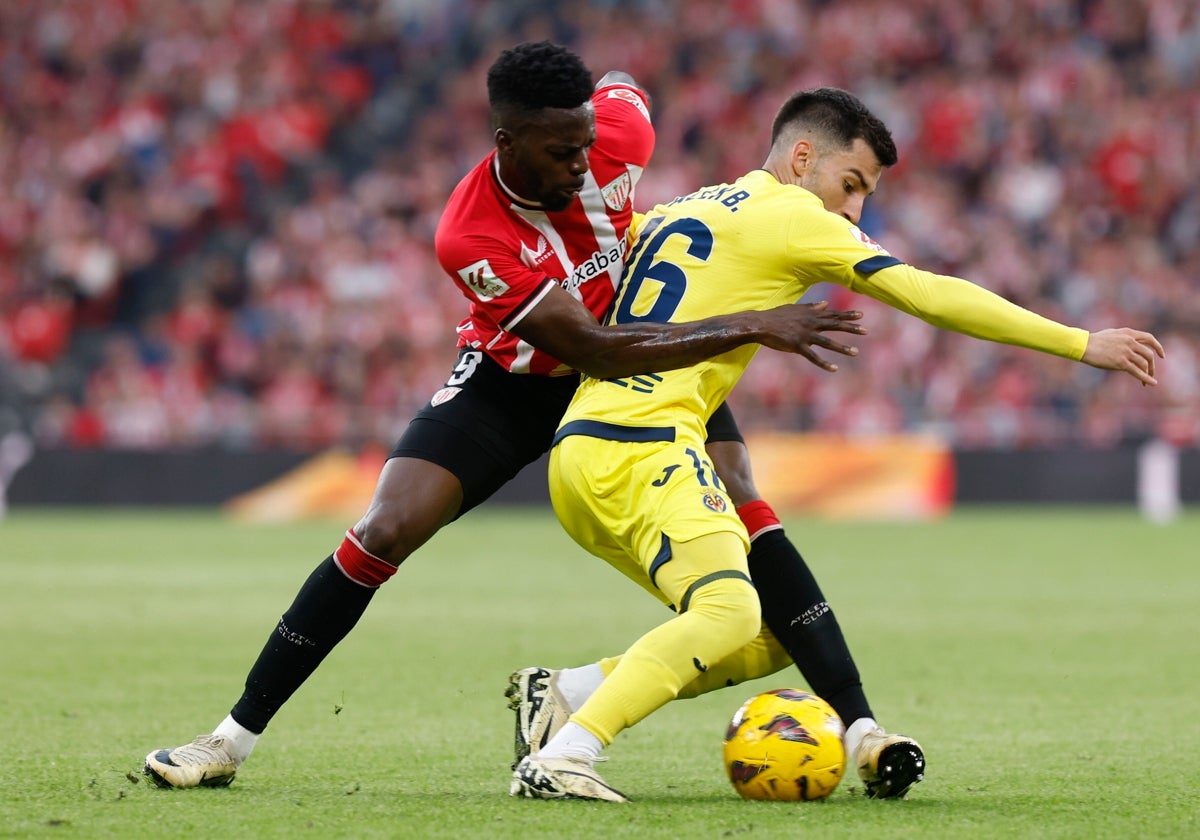 Iñaki Williams y Baena la pasada campaña en San Mamés.