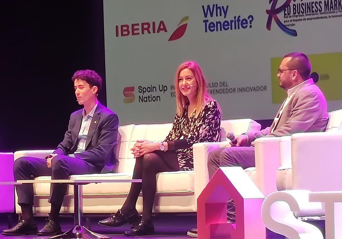 Aitana Hernando en la mesa sobre Desarrollo de Ecosistemas Innovadores en Sevilla.