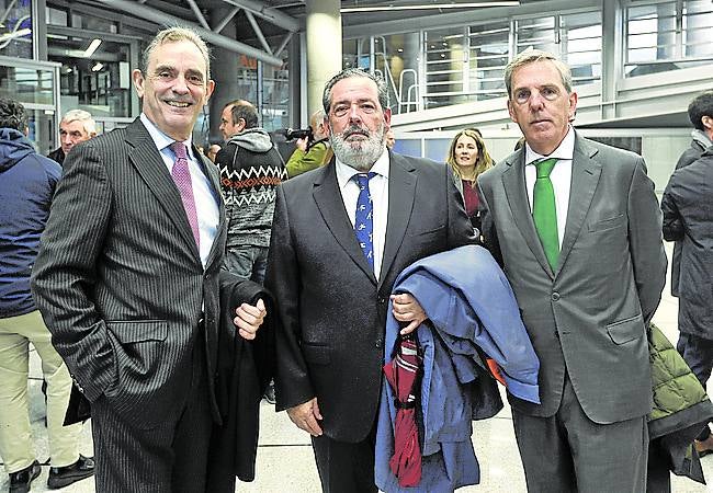 Jaime Fernández, Alejandro Beitia y Asís Canales.