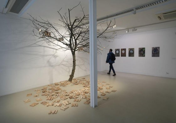 El árbol de Zirika que se puede ver en la muestra 'Pobreza estructural'.