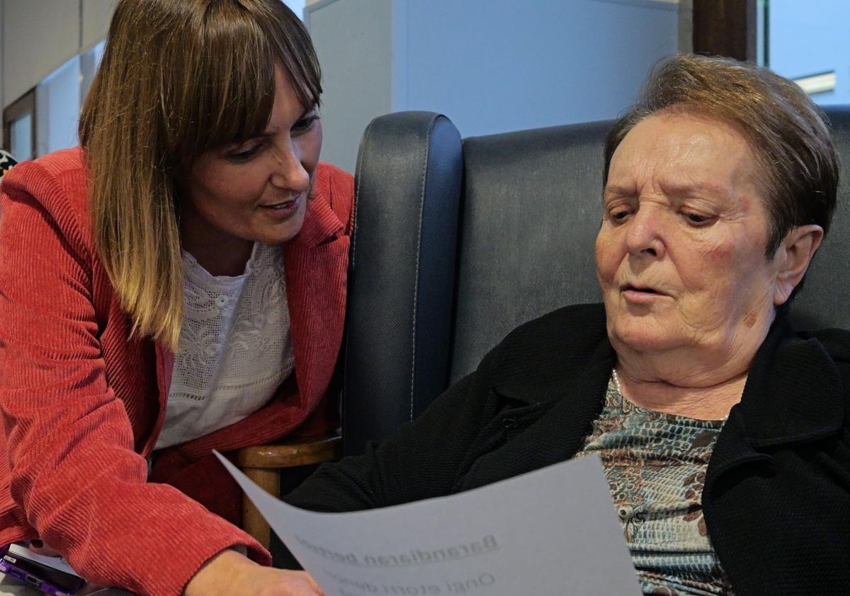 Imagen principal - Bertsolaritza, Bizkaiko adinekoentzako terapia gisa