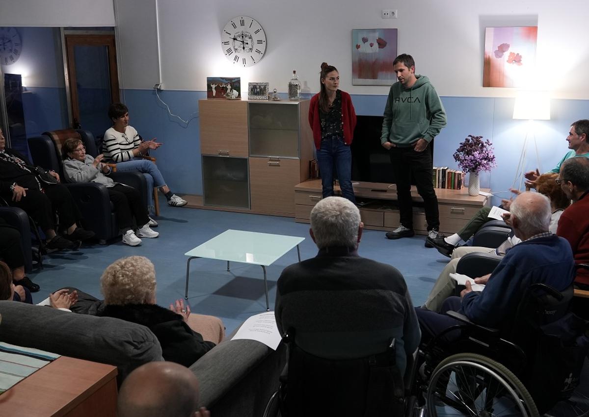 Imagen secundaria 1 - Bertsolaritza, Bizkaiko adinekoentzako terapia gisa