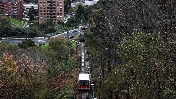 Un desprendimiento cierra el Funicular de Artxanda por tiempo indefinido