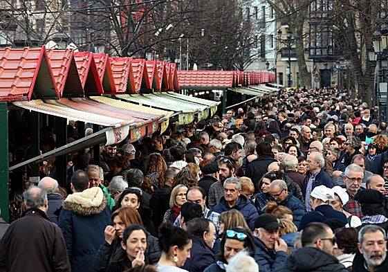 121 baserritarras ofrecerán sus productos en el mercado de Santo Tomás