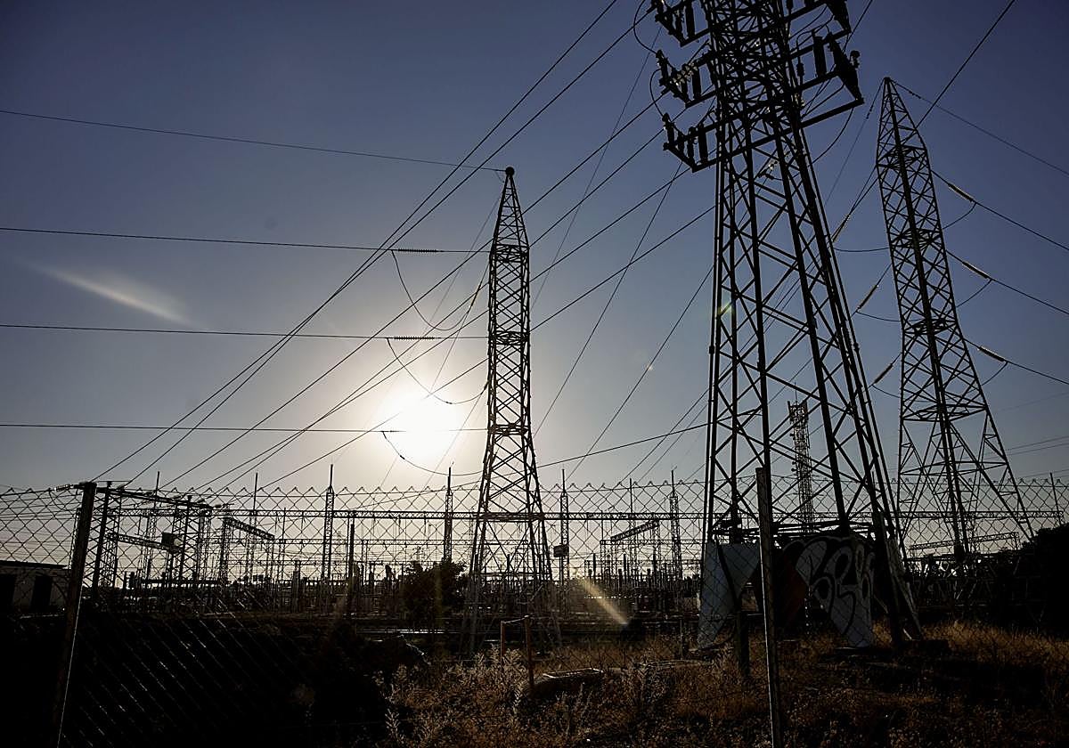 Severas objeciones al proyecto de línea de alta tensión que cruza Bizkaia