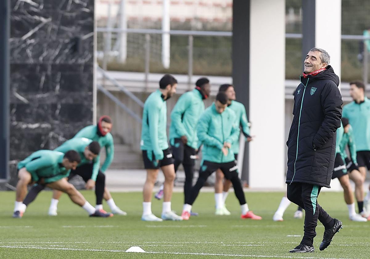 Valverde, en uno de los entrenamientos en Lezama.